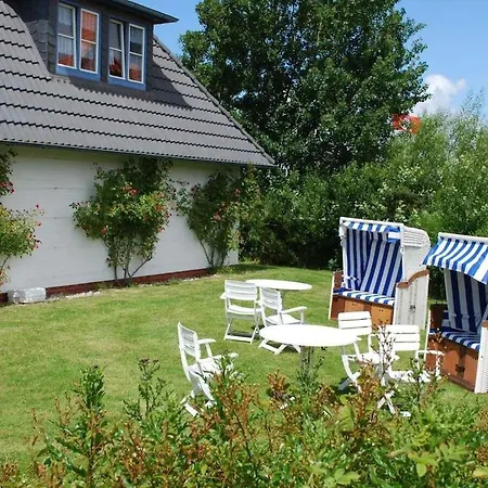 Uthoern In The Odde Apartment *