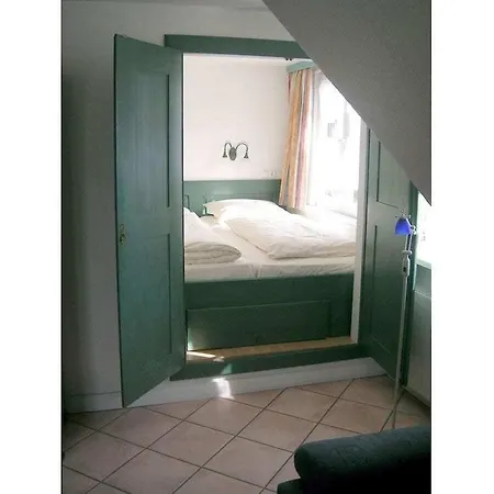 Uthoern In The Odde Apartment Brösum